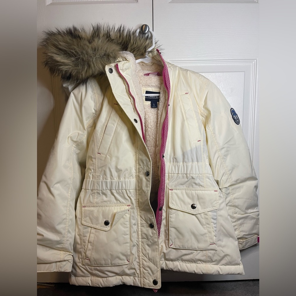 Kids White Winter Jacket Size L